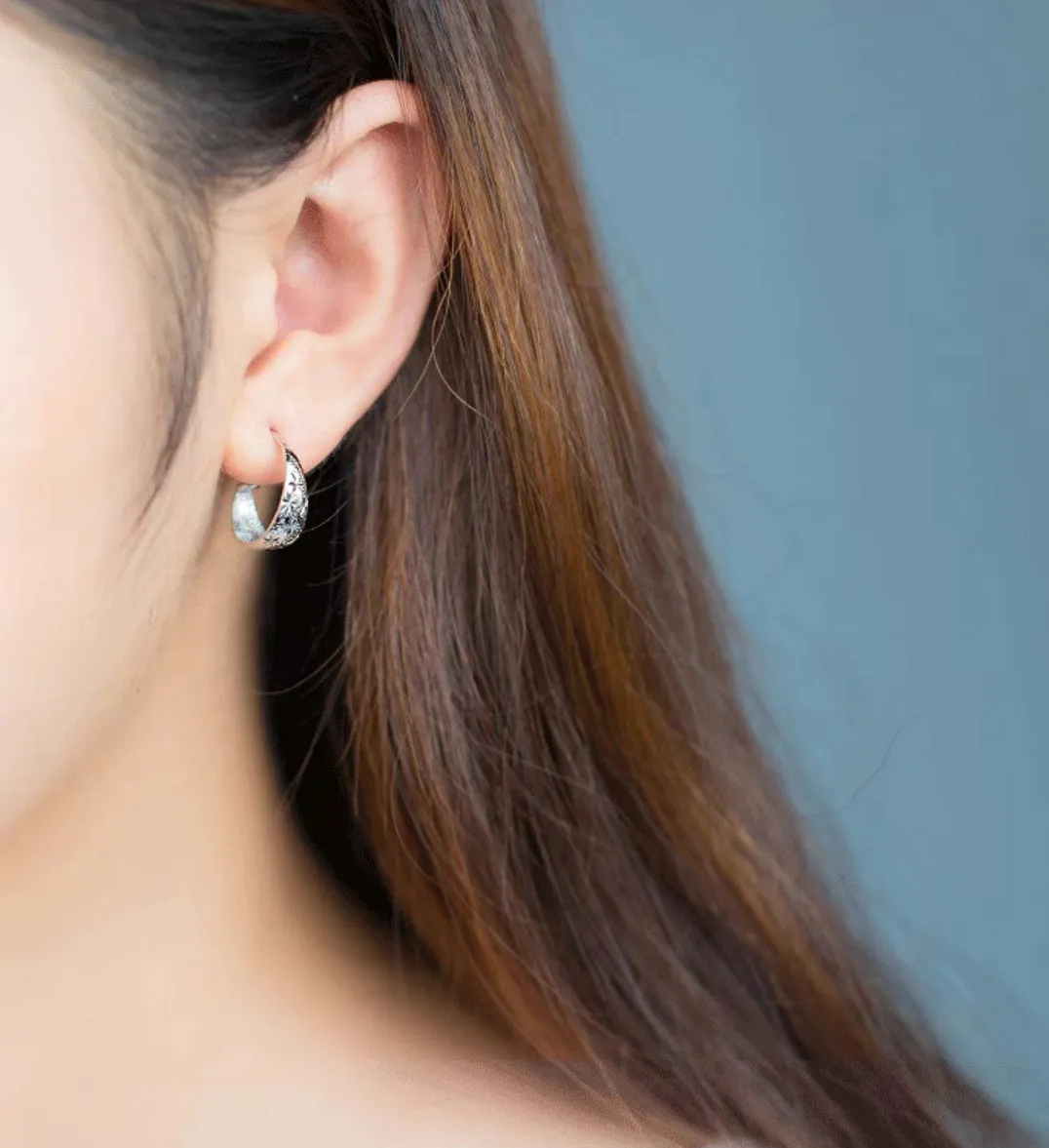 Silver Diamond Cut Wide Hoop Earrings-SH068