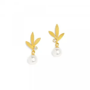 Strelias Freshwater Pearl Earrings