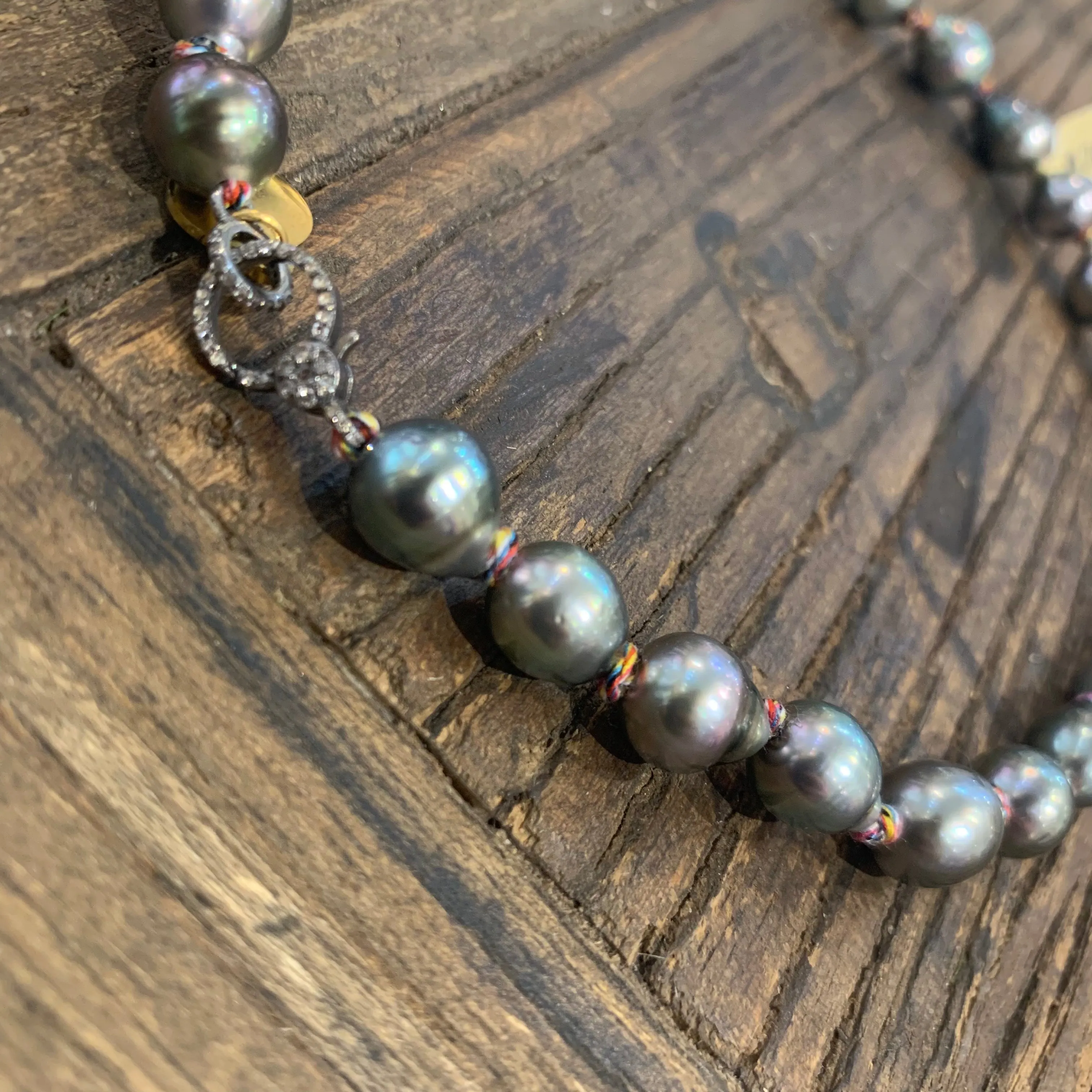 Tahitians Pearls on Colorful Thread w/ Diamond Clasp Choker | 15.5”