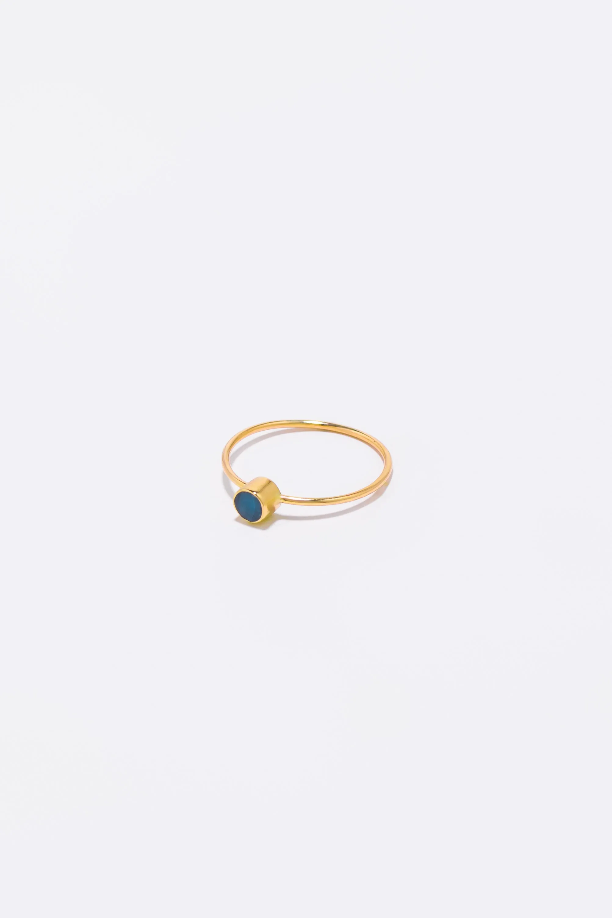 Thin Pill 14K Gold