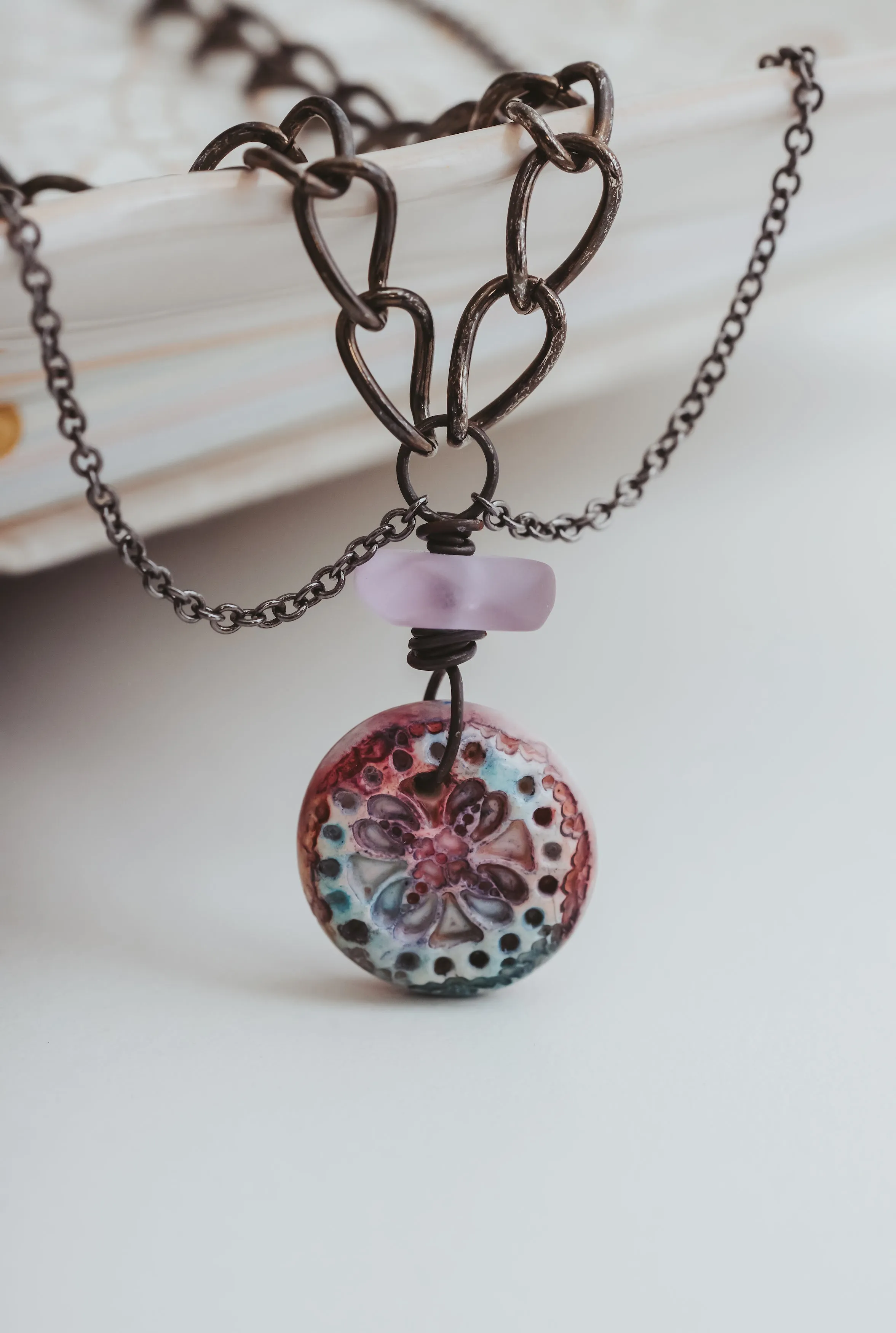 Tie Dye Pendant Choker Necklace