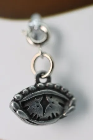 Traveler's Trinkets: Dragon Eye Charm