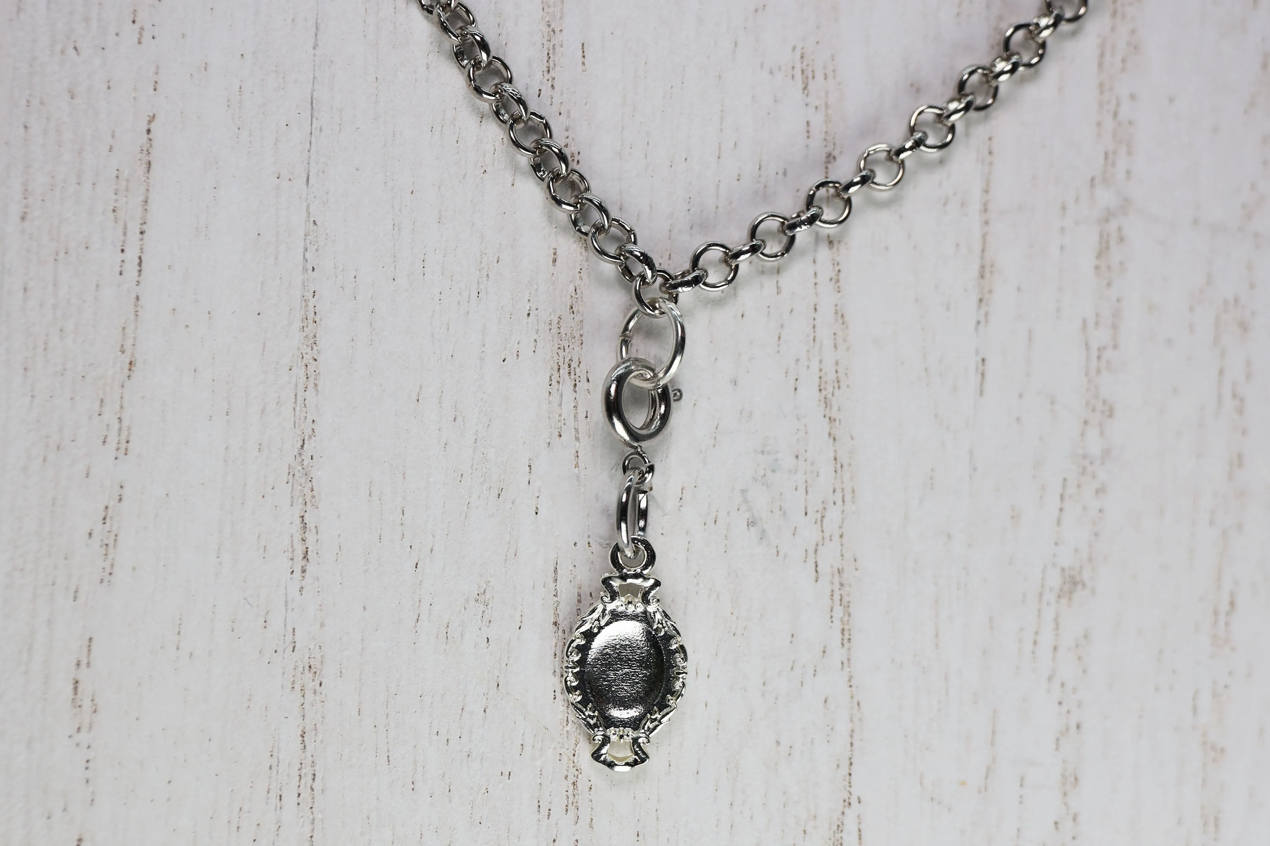 Traveler's Trinkets: Mithril Tray Charm