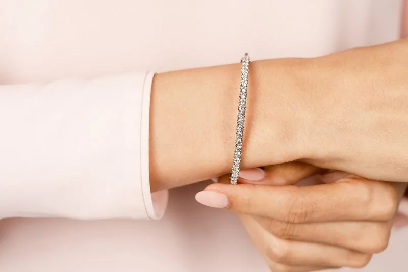 Tulip Edge Diamond Bangle Bracelet with 3.84 ct.(finished) 3.5mm