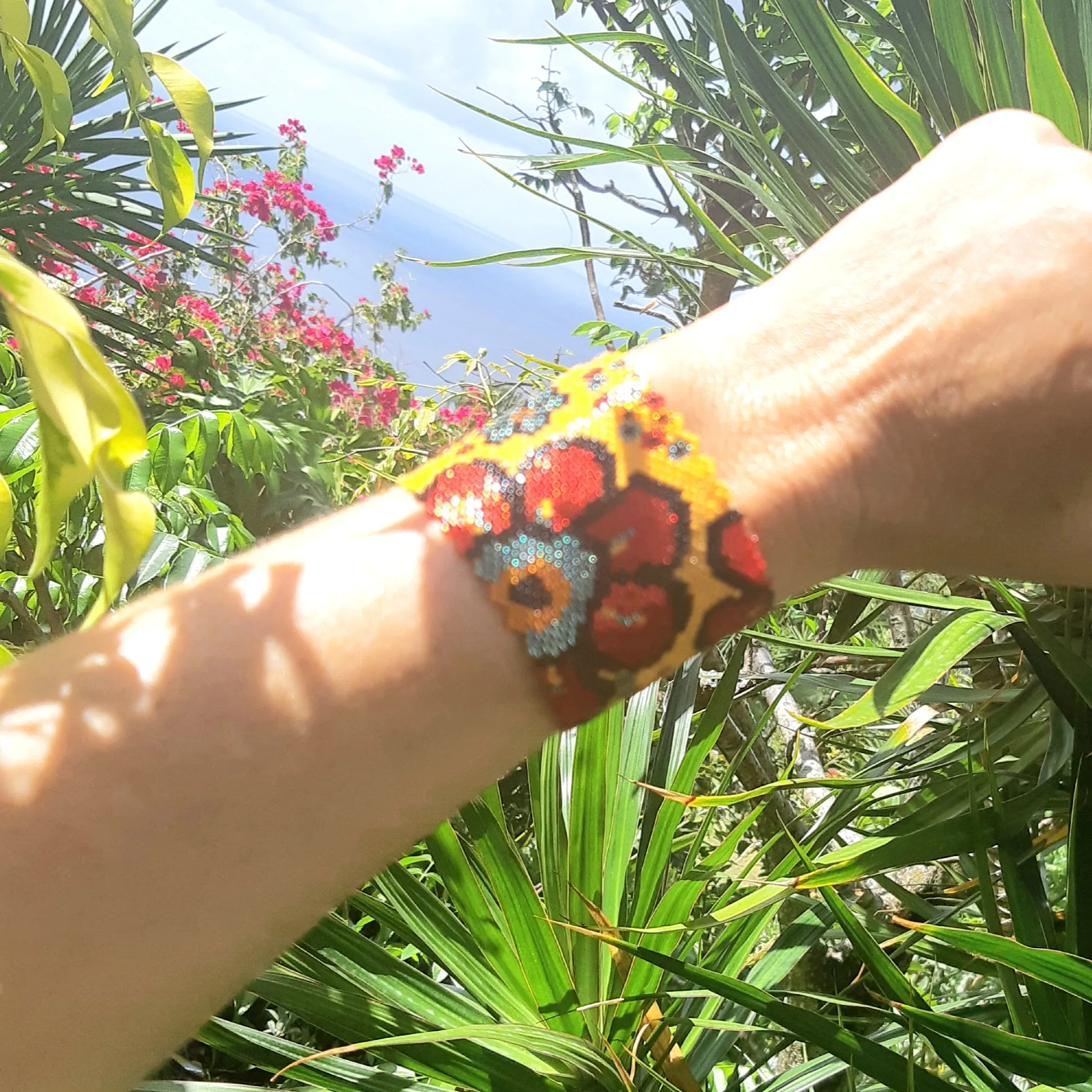 Vertical Peyote Pattern - Bracelet GERBERAS ROUGES