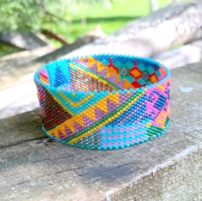 Vertical Peyote Pattern - Bracelet OLEF