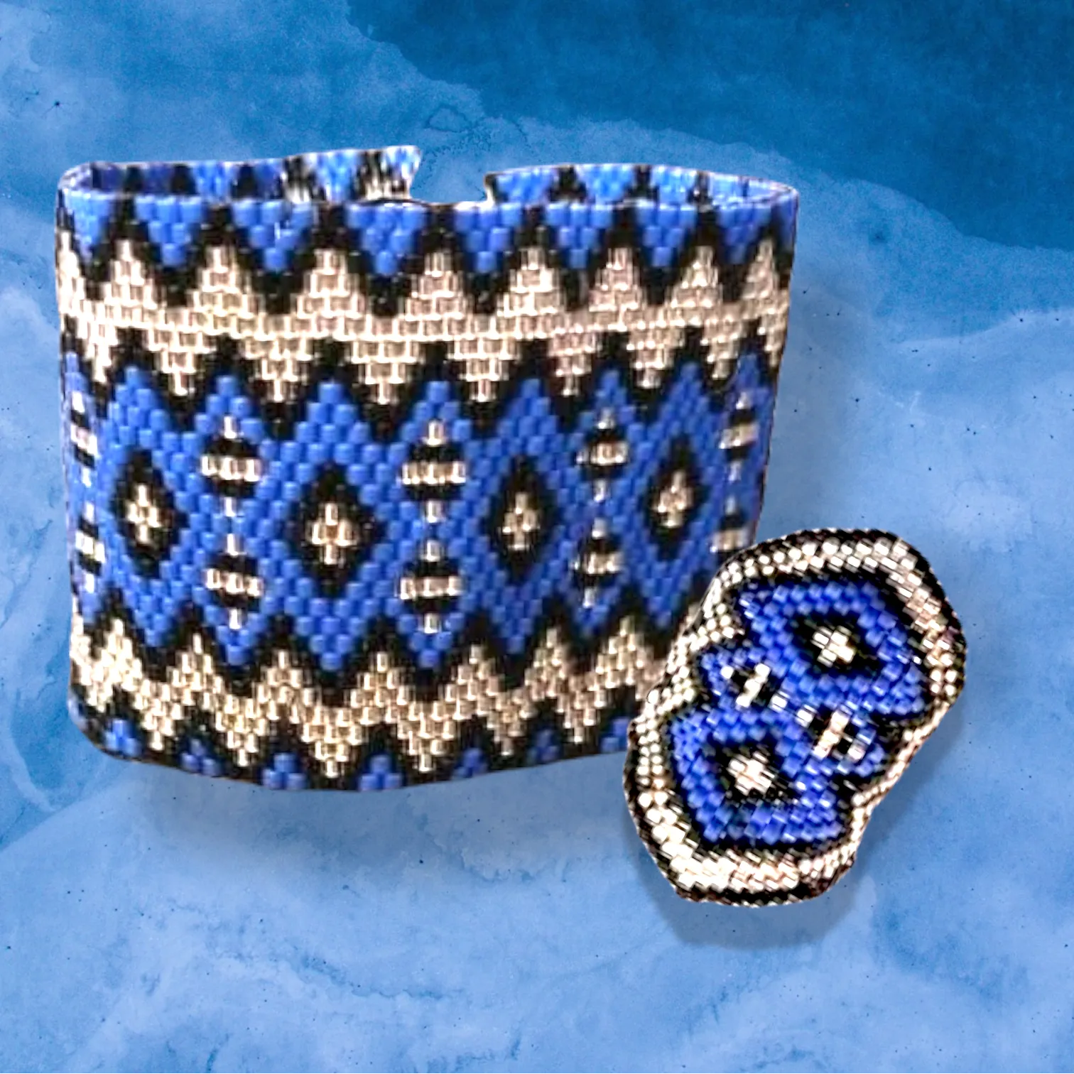 Vertical Peyote Pattern - Bracelet PARIS